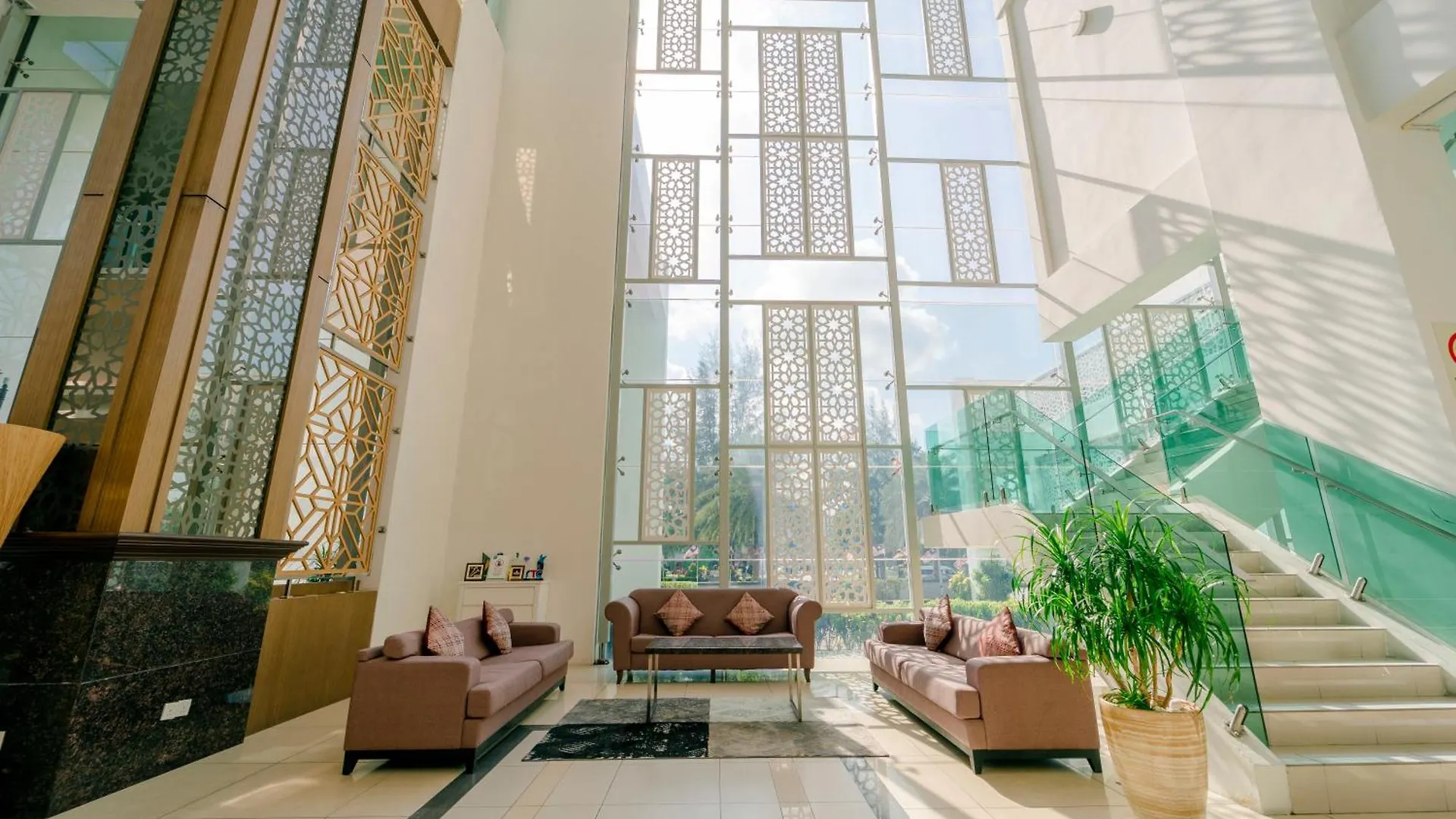Adya Hotel Langkawi Kuah 4*,